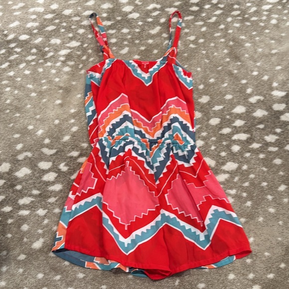 Eight sixty Colorful Zigzag Patterned Swim Cover Up Romper. Size S - Picture 5 of 7